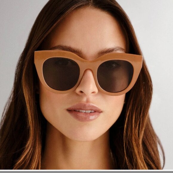 Le Specs Air Heart Sunglasses | Caramel Khaki Mono | NWT (No Case) - Picture 1 of 8